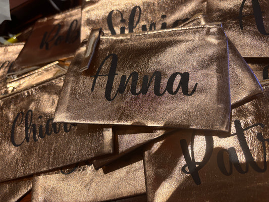 Pochette o porta monete con rifinitura metallizzata personalizzabile