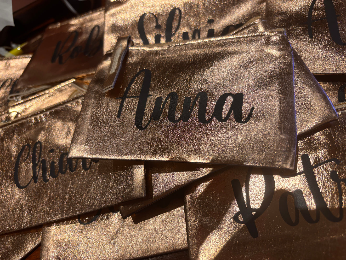 Pochette o porta monete con rifinitura metallizzata personalizzabile