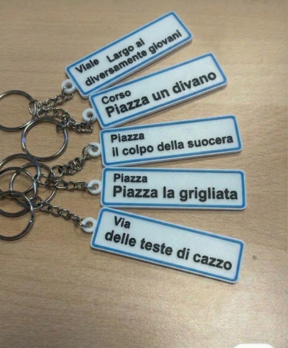 Portachiavi 3D Personalizzabile con Frasi Simpatiche e Targhe Ironiche