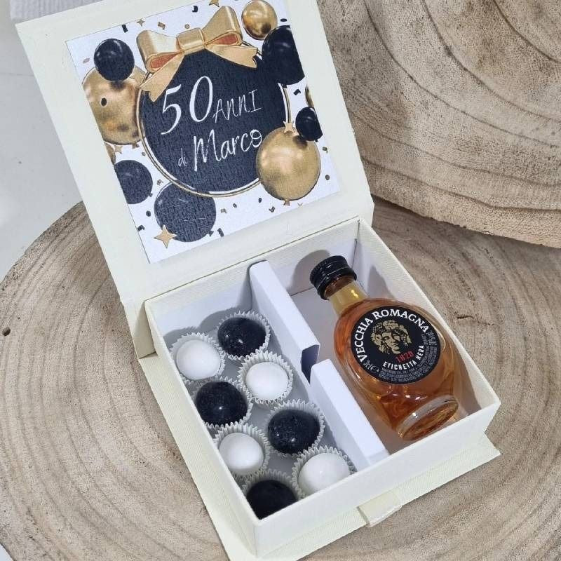 Bomboniera Liquore Personalizzata "All Inclusive" - Scatola, Confetti e Bigliettino Inclusi